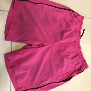 Men’s Large Lulu Athletic Shorts w/ lining